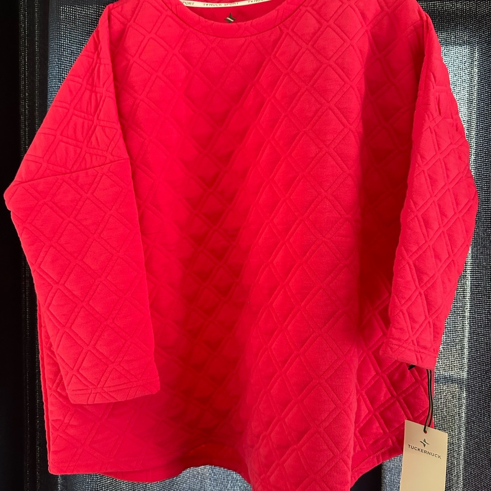 Tuckernuck Azalea Quilted Crewneck NWT